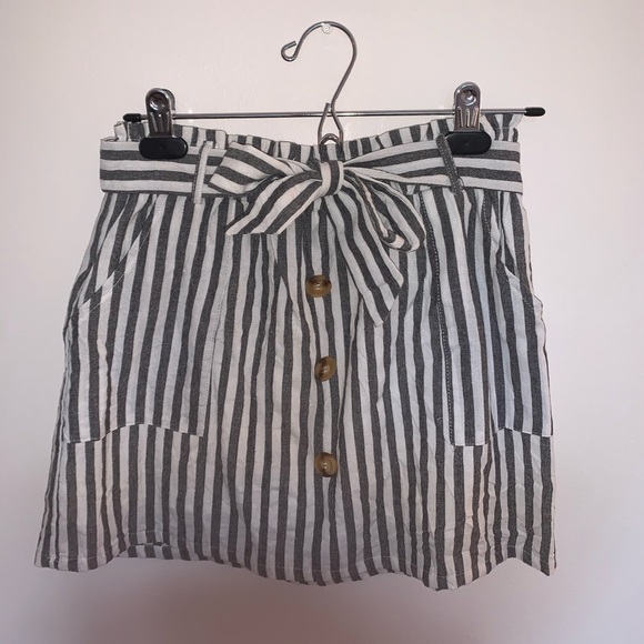 Stripped matching skirt and tank top set, size s - Picture 4 of 4